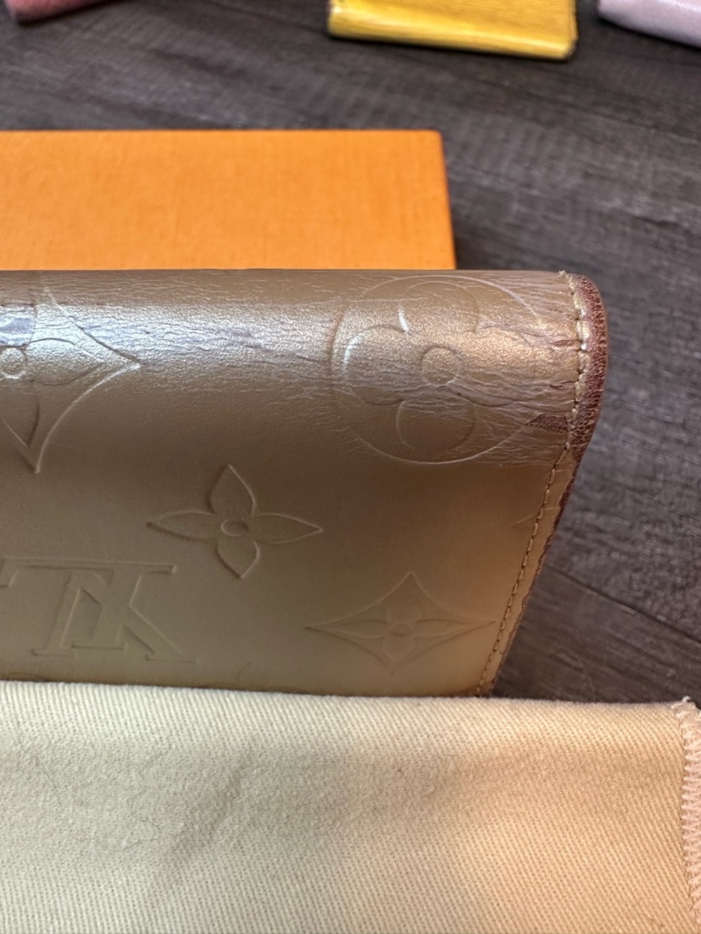 Louis Vuitton Matte Gold Monogram Long Wallet. Rare - Picture 4 of 14